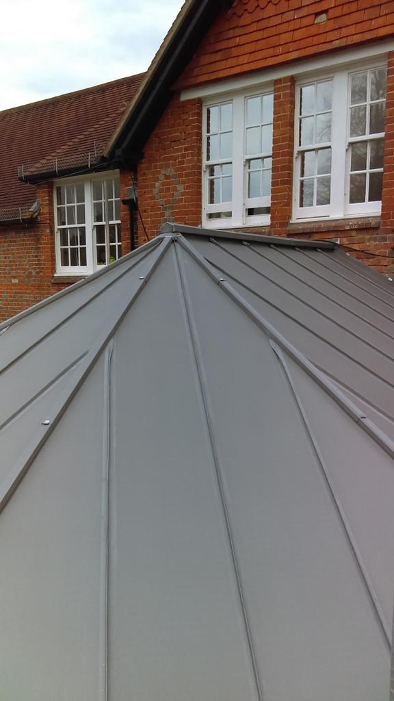 close-up-metal-roofing