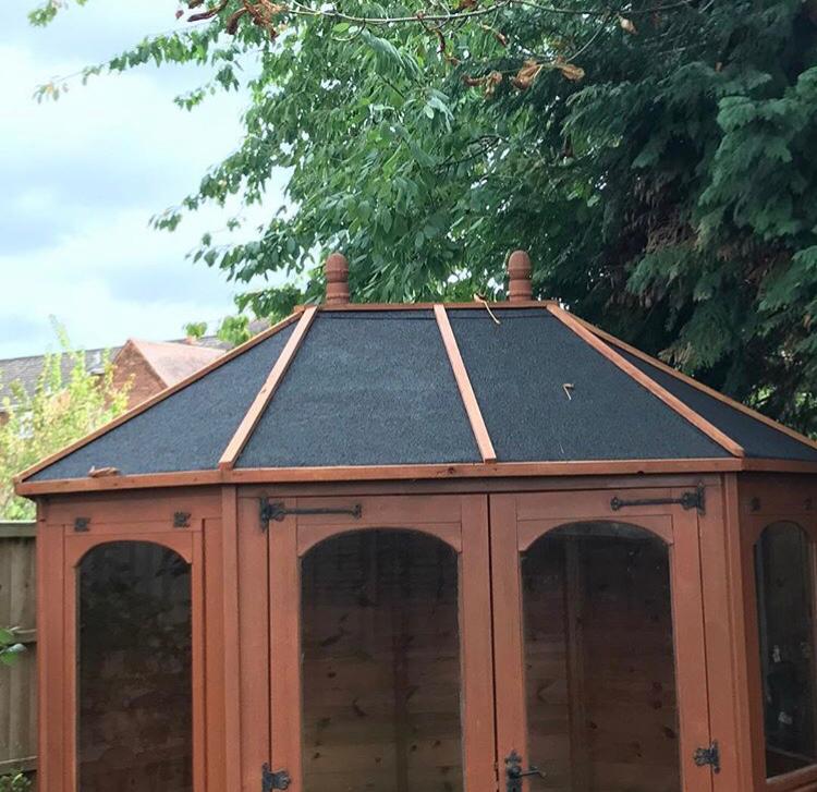 summerhouse-no-roof-too-small